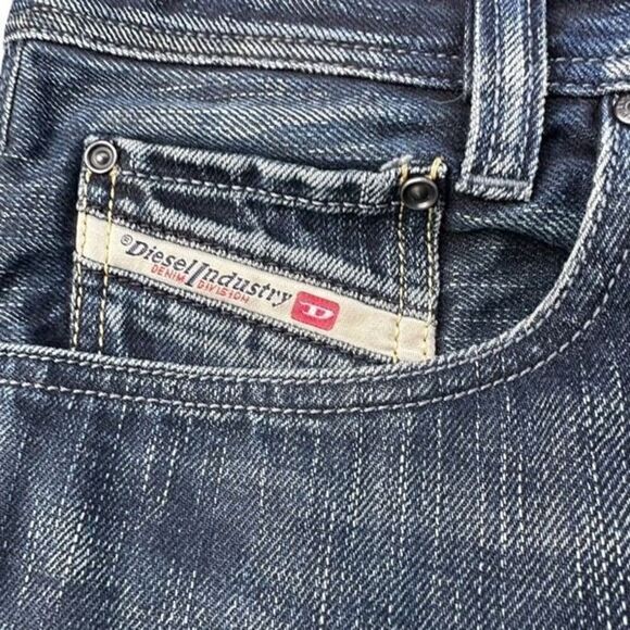 DIESEL KOFFHA Designer Jeans Medium Blue Wash Made in Italy Regular Straight Den - Picture 4 of 7